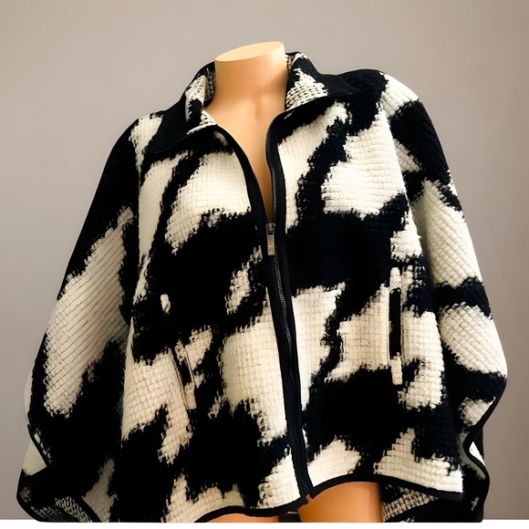 Women’s French Connection Wool Black White Cape Jacket Sweater - Picture 12 of 14